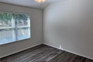 802 S 5th St, Bonham, TX 75418 - Photo 9