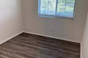 802 S 5th St, Bonham, TX 75418 - Photo 7