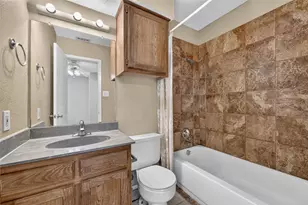 929 Hickory St, Denton, TX 76201 - Photo 27