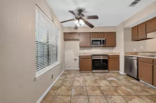 929 Hickory St, Denton, TX 76201 - Photo 15