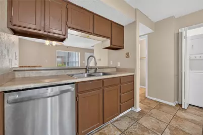 929 Hickory Street #18, Denton, TX 76201 - Photo 13