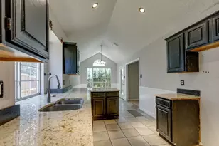 1215 Hyde Park Dr, McKinney, TX 75069 - Photo 11
