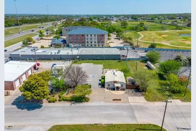 605 Calinco Drive, Granbury, TX 76048 - Photo 3
