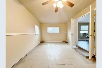 4236 Comanche Street, Fort Worth, TX 76119 - Photo 9