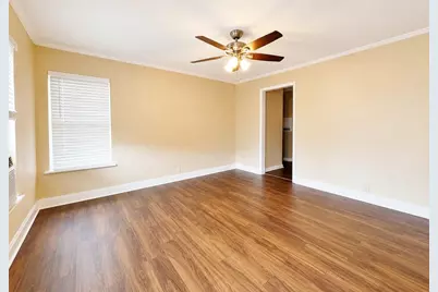 4236 Comanche Street, Fort Worth, TX 76119 - Photo 3