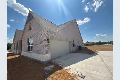701 Deer Dale Court, Van Alstyne, TX 75495 - Photo 3