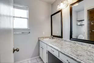 900 Skelly St, Crowley, TX 76036 - Photo 9