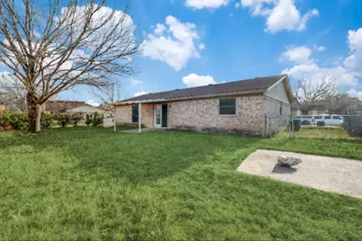 900 Skelly Street, Crowley, TX 76036 - Photo 11