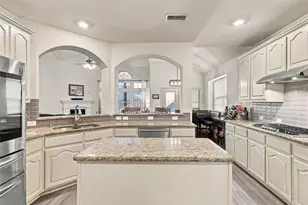 2912 Alta, Grand Prairie, TX 75054 - Photo 9