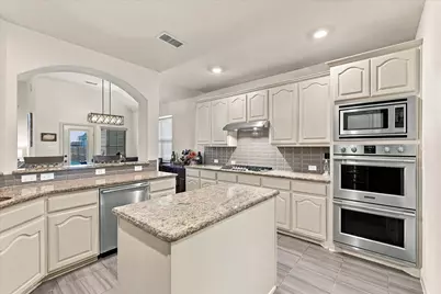 2912 Alta, Grand Prairie, TX 75054 - Photo 11