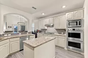 2912 Alta, Grand Prairie, TX 75054 - Photo 11
