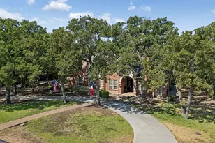 220 Fawn Hollow Dr, Argyle, TX 76226 - Photo 35
