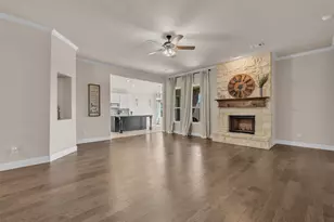 112 Constitution Dr, Joshua, TX 76058 - Photo 7