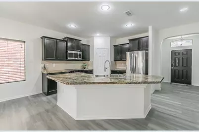 2840 Candace Drive, Grand Prairie, TX 75051 - Photo 9