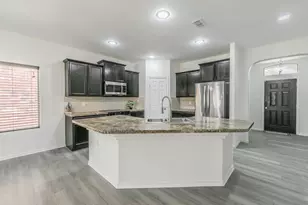 2840 Candace Dr, Grand Prairie, TX 75051 - Photo 9