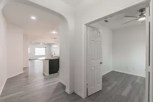 2840 Candace Dr, Grand Prairie, TX 75051 - Photo 5
