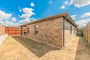 2840 Candace Dr, Grand Prairie, TX 75051 - Photo 33