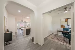 2840 Candace Dr, Grand Prairie, TX 75051 - Photo 5