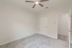 2840 Candace Dr, Grand Prairie, TX 75051 - Photo 31