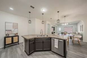 2840 Candace Dr, Grand Prairie, TX 75051 - Photo 9