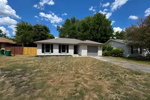 313 Taurus Dr, Cedar Hill, TX 75104 - Photo 1
