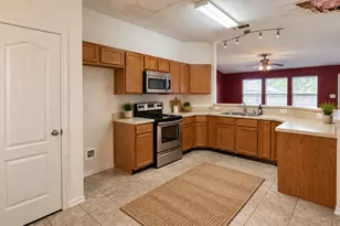613 Redwing Dr, Saginaw, TX 76131 - Photo 7