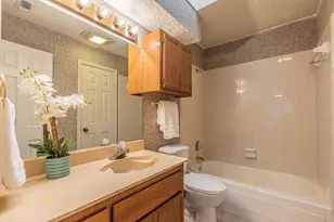 1724 Redbud Ln, Euless, TX 76039 - Photo 17