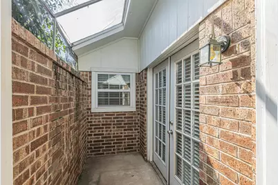 1724 Red Bud Lane, Euless, TX 76039 - Photo 25