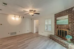 1724 Redbud Ln, Euless, TX 76039 - Photo 5