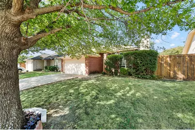 5645 Cancun Drive, North Richland Hills, TX 76180 - Photo 3