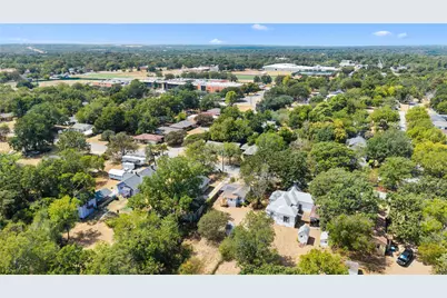 1718 S Fannin Avenue, Denison, TX 75020 - Photo 29