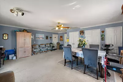 649 E Reindeer Road, Lancaster, TX 75146 - Photo 7