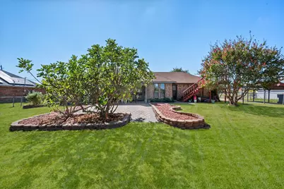 649 E Reindeer Road, Lancaster, TX 75146 - Photo 21