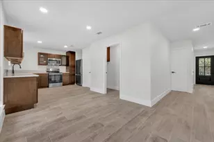 701 E Jacob St, Pilot Point, TX 76258 - Photo 9