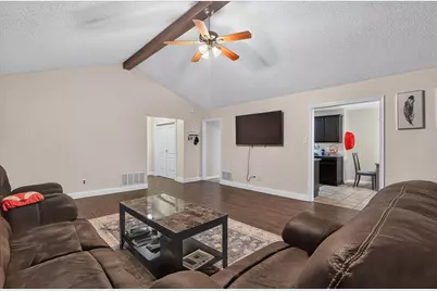 2102 Glenbrook Meadows Drive, Garland, TX 75040 - Photo 5