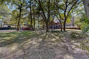 277 Creekwood Dr, Lancaster, TX 75146 - Photo 35