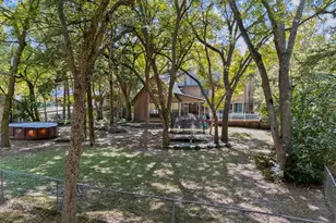 277 Creekwood Dr, Lancaster, TX 75146 - Photo 37