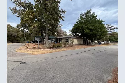 913 Woodland Trail, Tool, TX 75143 - Photo 1