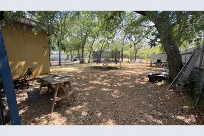 9034 Cardella Avenue, Dallas, TX 75217 - Photo 21