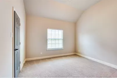 2812 Pino, Grand Prairie, TX 75054 - Photo 17