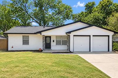 133 Baron Place, Grand Prairie, TX 75051 - Photo 1