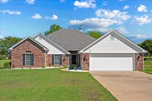 27207 Meadowmore Dr, Whitney, TX 76692 - Photo 1