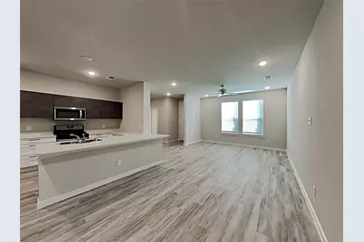 1312 Creekbank Drive, McKinney, TX 75071 - Photo 5