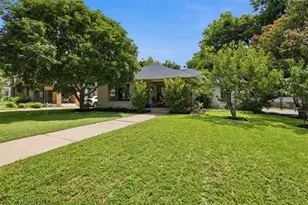 1430 S Montreal Ave, Dallas, TX 75208 - Photo 3