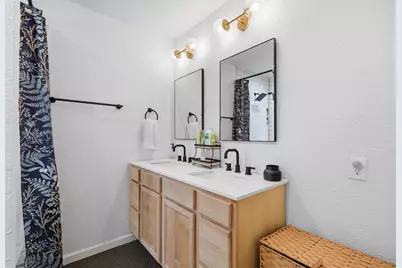 1430 S Montreal Avenue, Dallas, TX 75208 - Photo 35