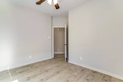 315 Castle Hill Drive, Burleson, TX 76028 - Photo 19