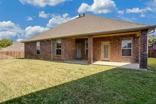 315 Castle Hill Dr, Burleson, TX 76028 - Photo 25