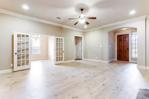315 Castle Hill Dr, Burleson, TX 76028 - Photo 7