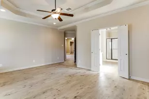 315 Castle Hill Dr, Burleson, TX 76028 - Photo 15