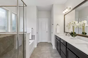 821 Llano Falls Dr, McKinney, TX 75071 - Photo 17